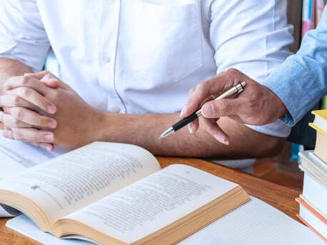 Rayners Lawyers Specialising in complex wills and small business law